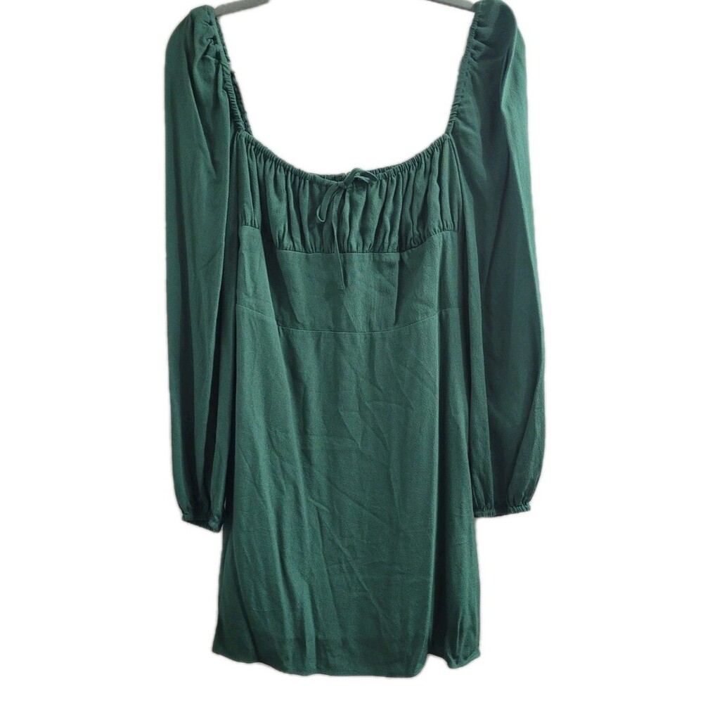 Sunday Best Aritzia Green Smocked Puff Sleeve Blouse Size M Square Neck Peplum